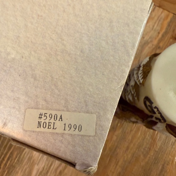 VTG 1990 Holiday Candle with Santa Design - Picture 7 of 7